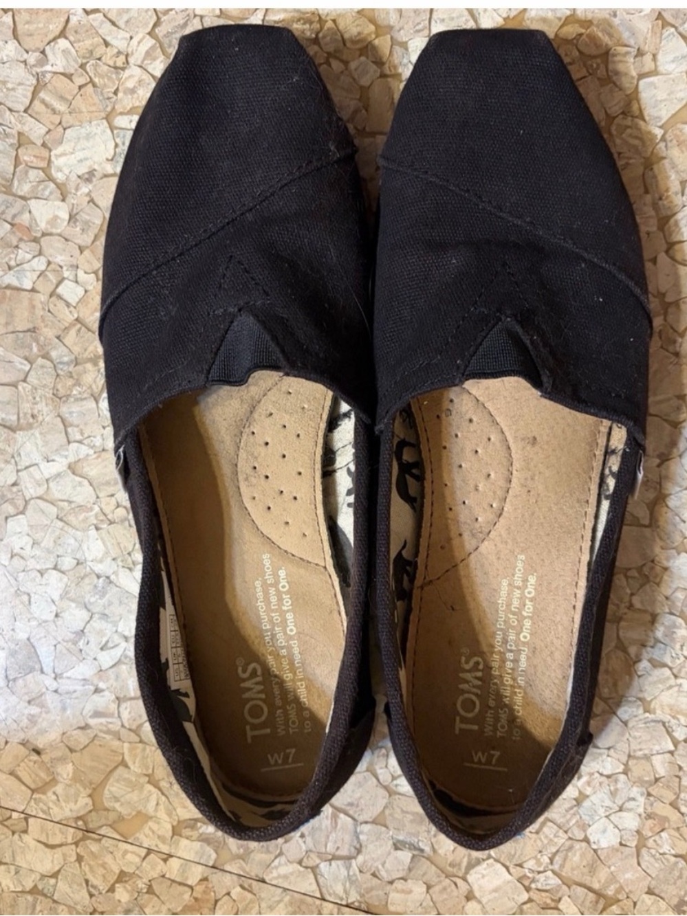 Toms Women's Black Canvas Slip-On Flats